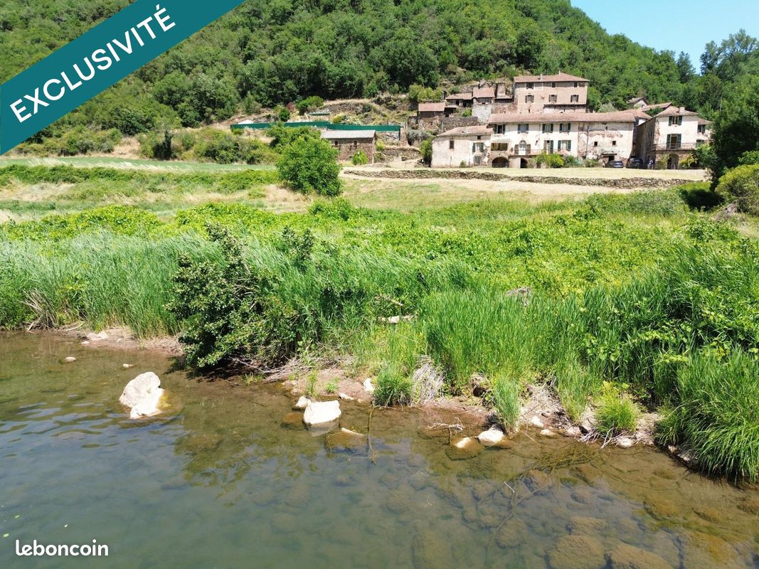 Maison 17 pièces 372 m² · à Brousse-le-Château · 372 m² · 500 000 €