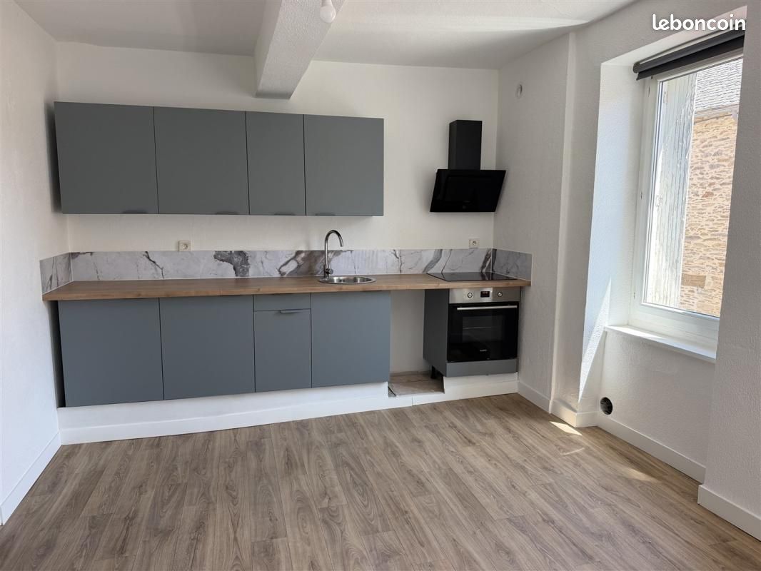 Appartement 4 pièces 127 m² · à Valence-d'Albigeois · 127 m² · 630 €/mois