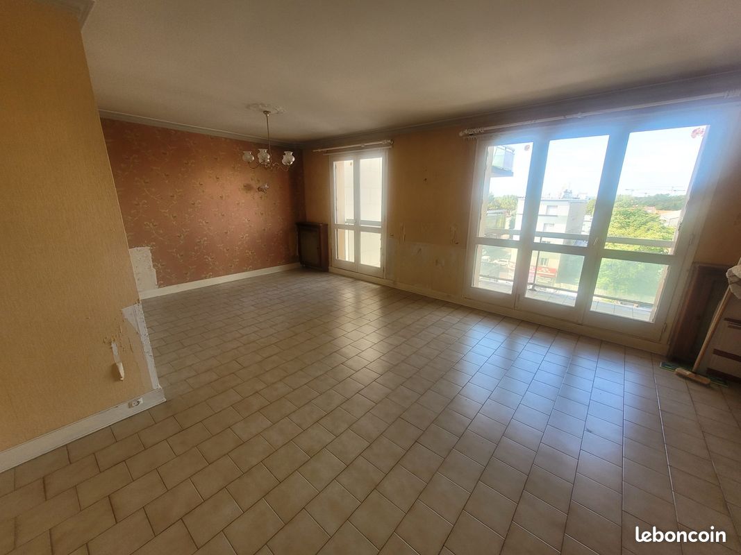 Appartement 3 pièces 62 m² · à Le Bourget · 62 m² · 165 000 €