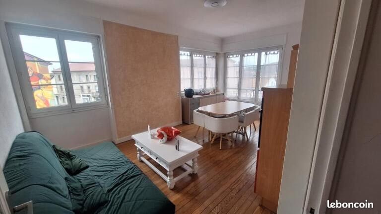 Appartement 4 pièces 73 m² · à Oyonnax · 73 m² · 750 €