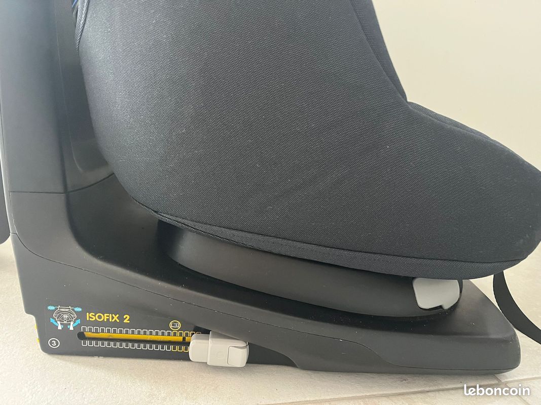 Siège Auto pivotant, Modèle AxissFix, 2023 (image 6)