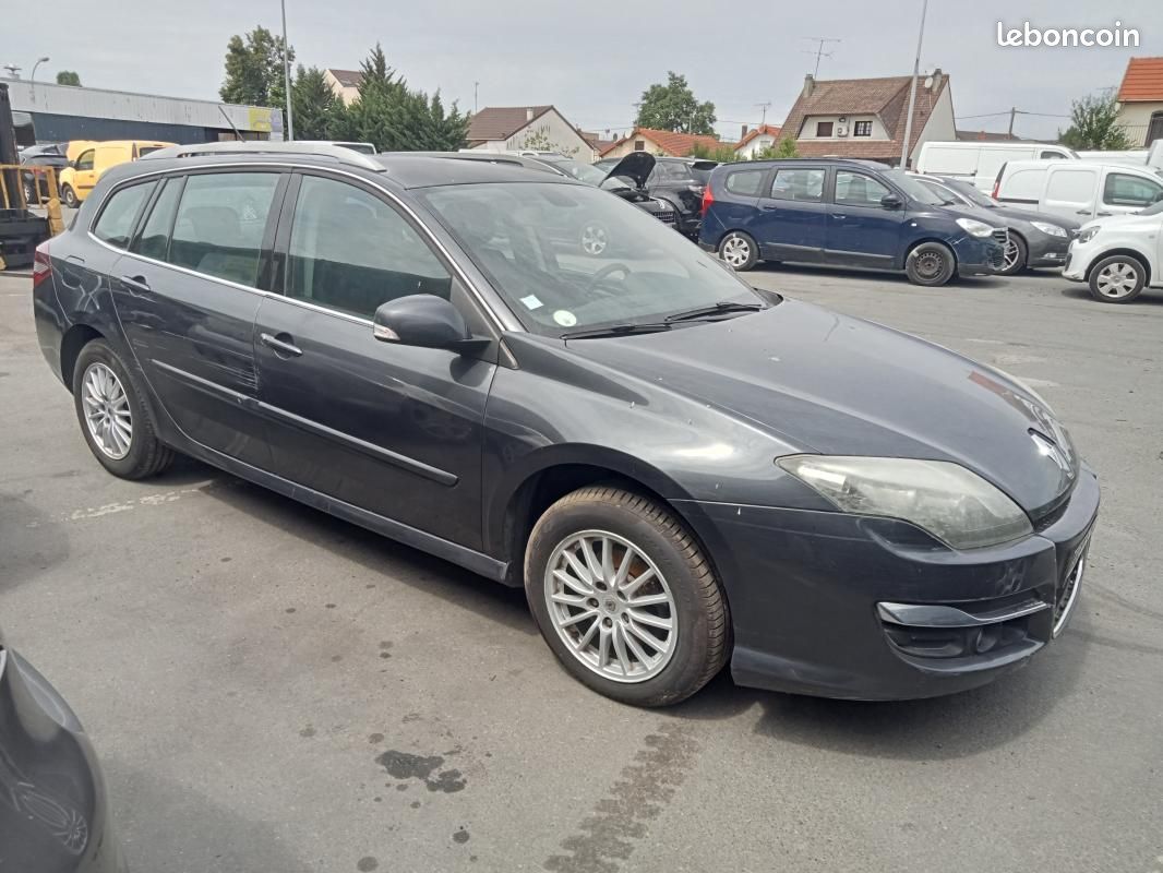 Renault Laguna 1.5 dCi 110 FAP eco2 Black Edition (image 1)