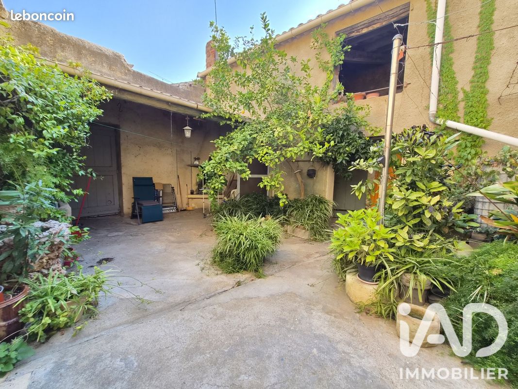 Maison 4 pièces 143 m² · à Cruzy · 143 m² · 167 000 €