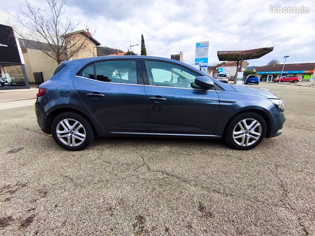 Renault MÉGANE IV 115 cv (image 6)