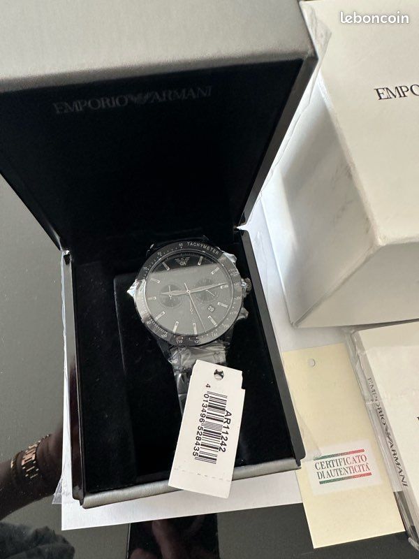 Montre Emporio Armani black noir neuf (image 2)
