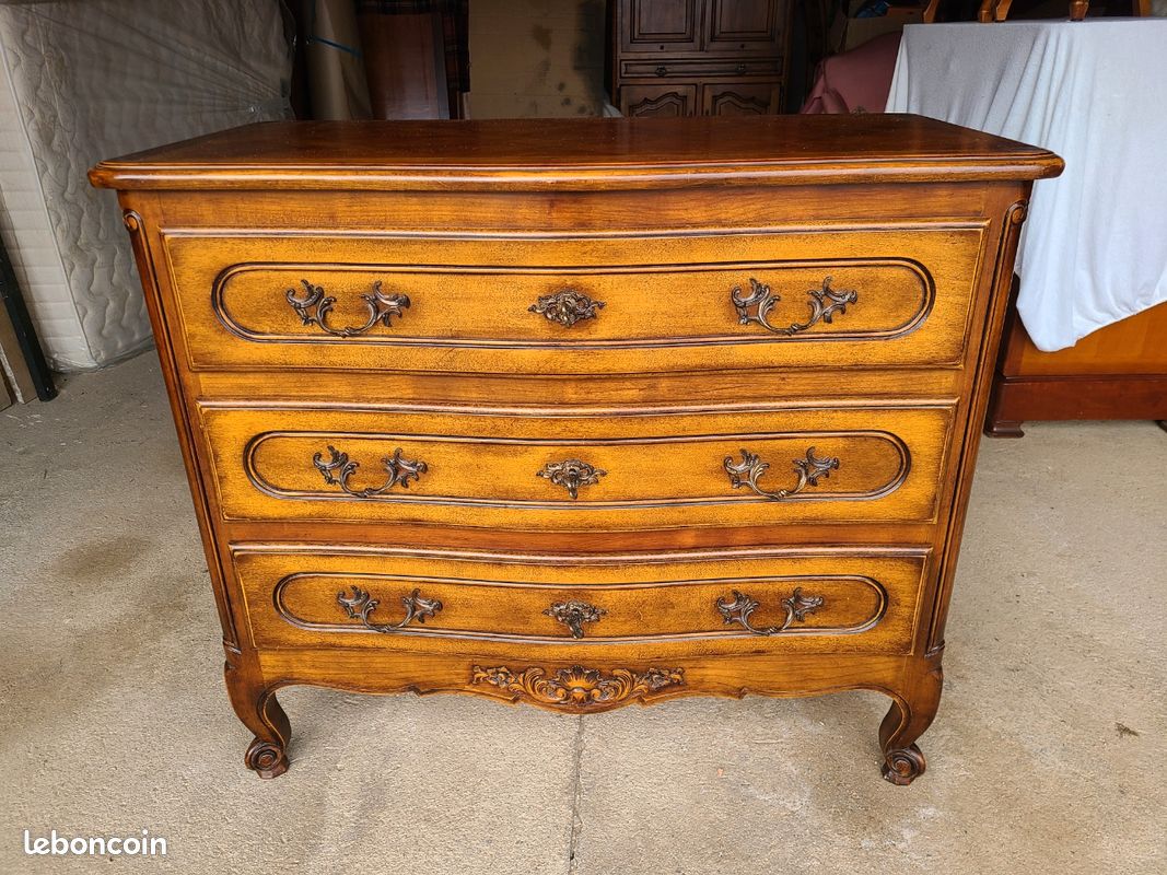 Commode en merisier (image 1)