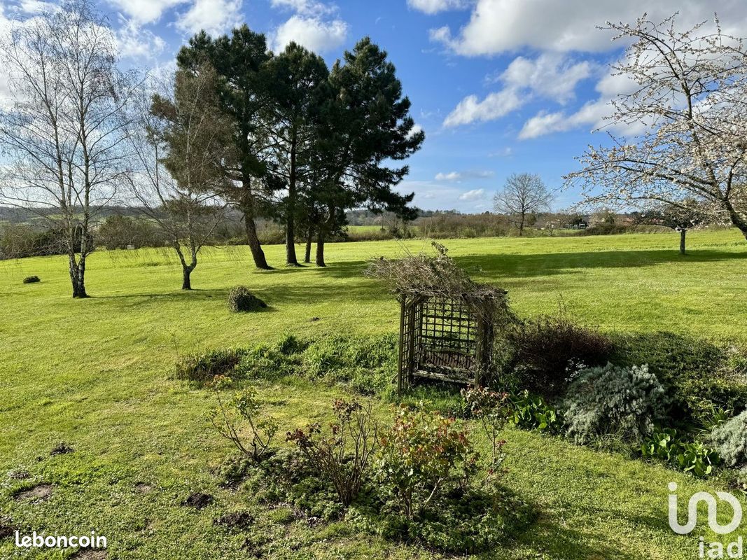 Maison 8 pièces 193 m² - Pérignac 16250 (image principale 13)