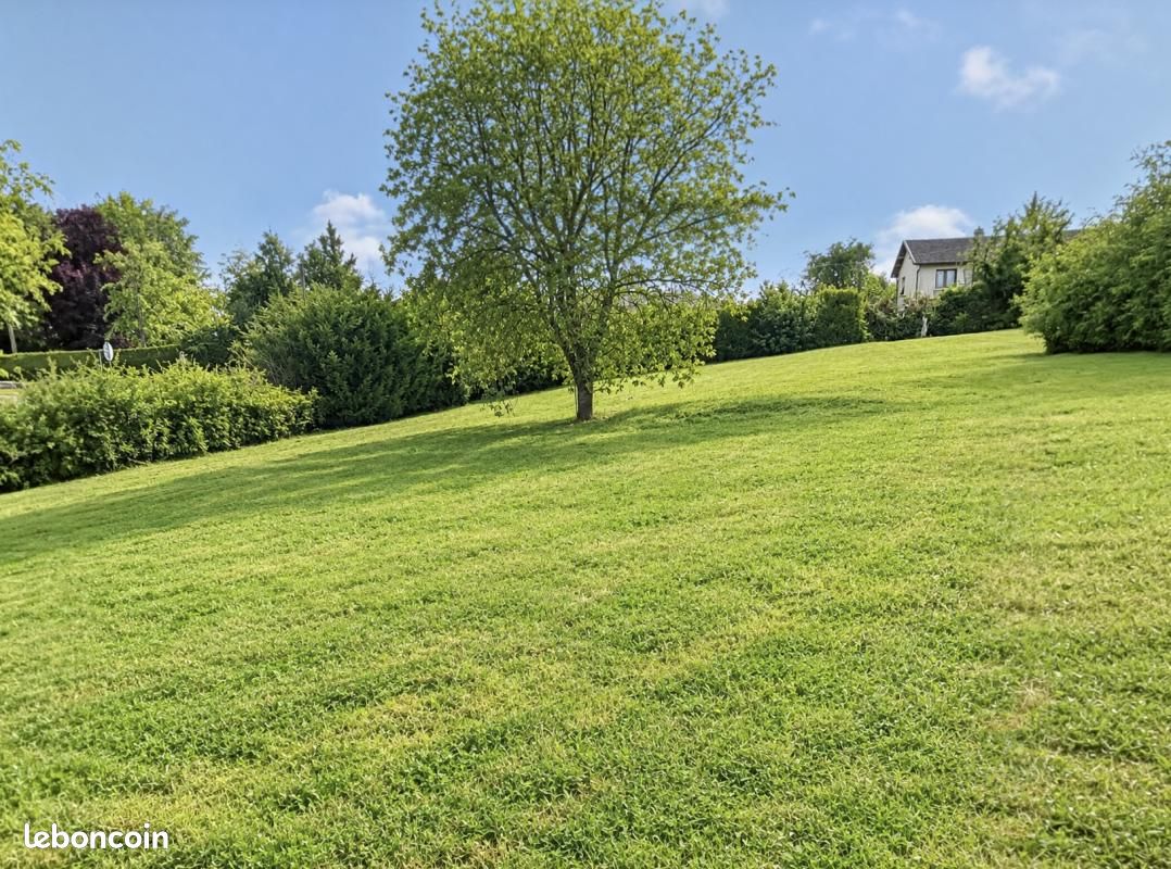 Terrain 903 m² Lescheroux · 28 000 €
