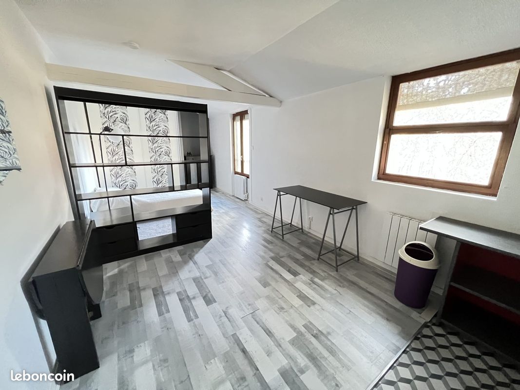Appartement 1 pièce 30 m² · à Montluçon · 30 m² · 320 €