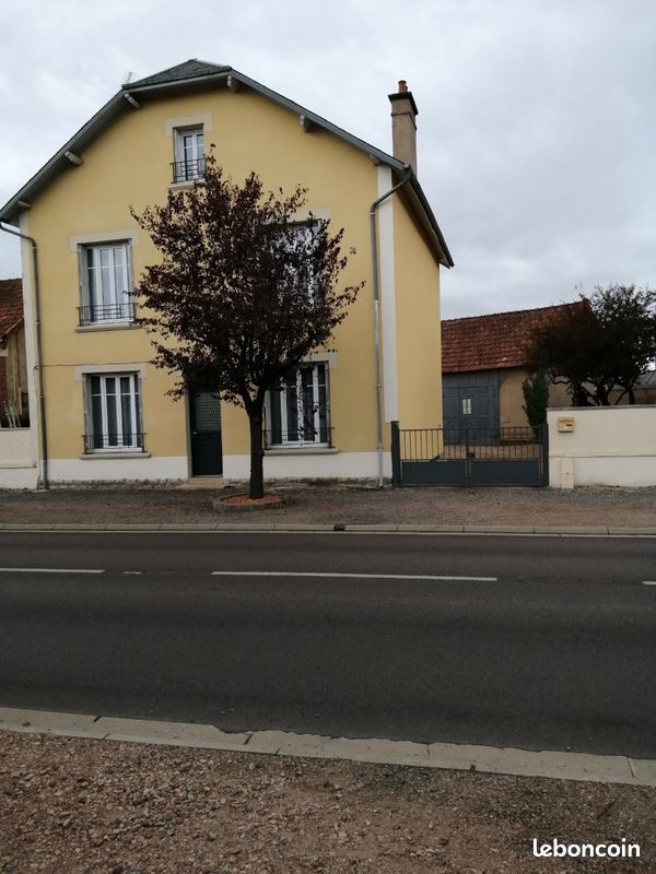 Maison 6 pièces 160 m² · à Decize · 160 m² · 176 000 €