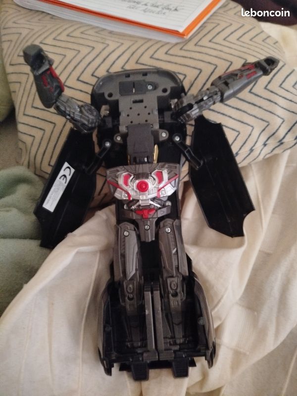 Figurine voiture police (image 1)