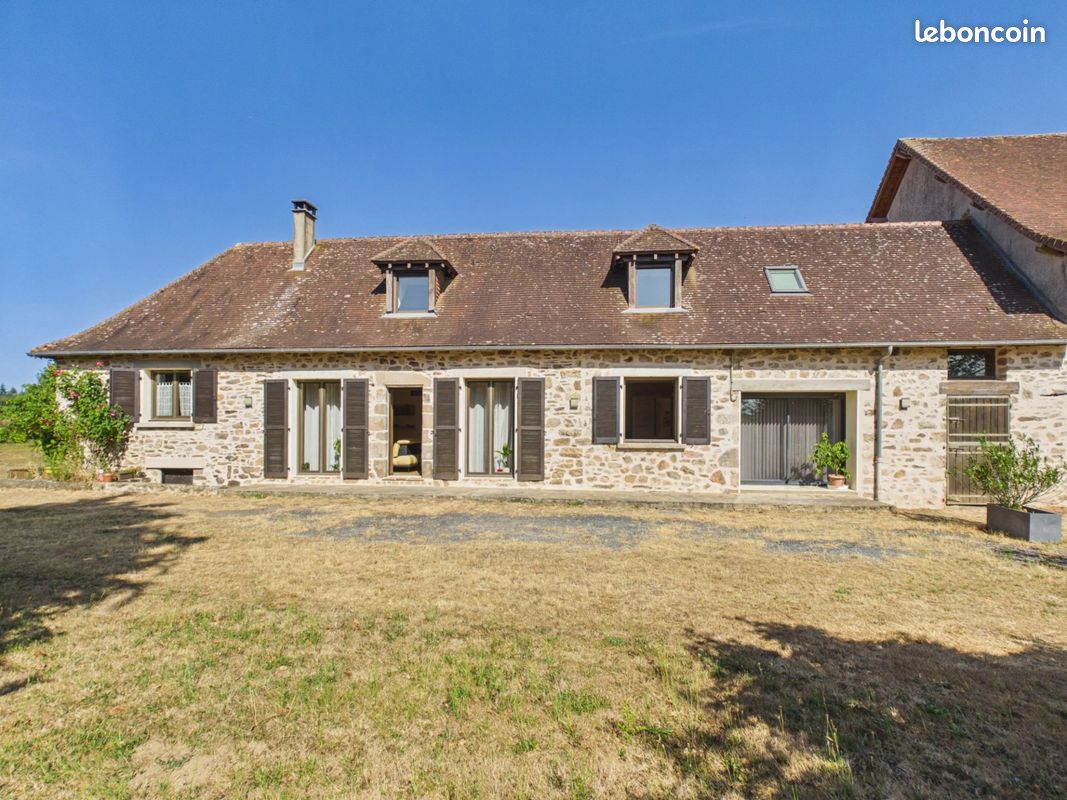 Maison 10 pièces 166 m² · à La Meyze · 166 m² · 498 200 €
