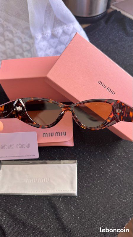 Lunettes de soleil MiuMiu Accessoires Bagagerie