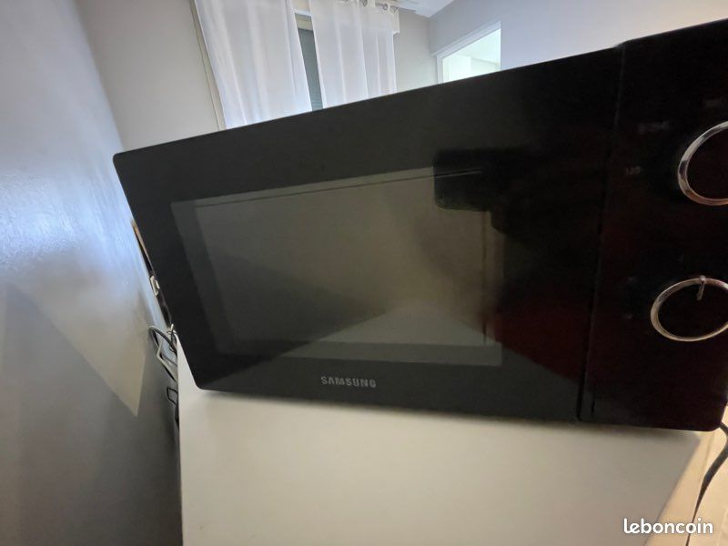 Micro-ondes Samsung (image 3)