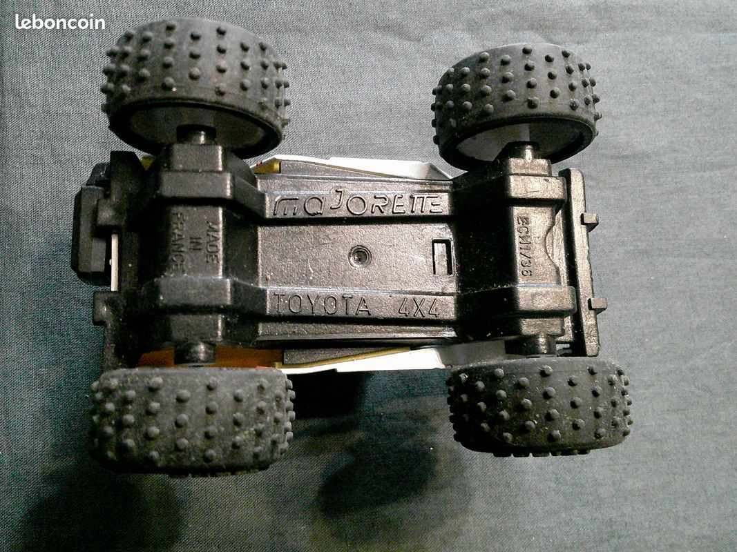 Voiture Joustra Racing Fox avec télécommande - Jeux & Jouets