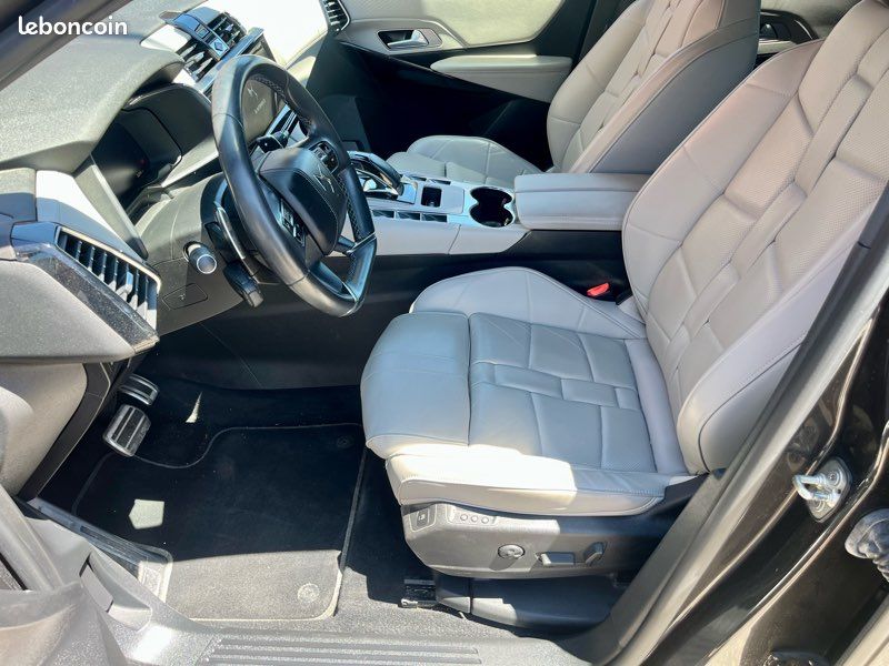 Citroën DS7 1.5 Blue HDI 130ch ETOILE année 2025 garantie constructeur (image 8)