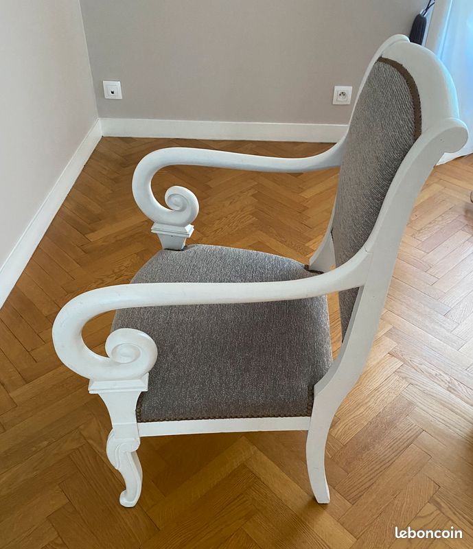 Fauteuil bois, peint en blanc, exellent état (image 5)