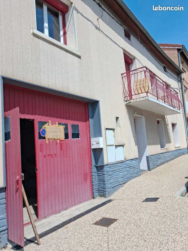 Maison 5 pièces 110 m² · à Saint-Jean-Bonnefonds · 110 m² · 162 000 €