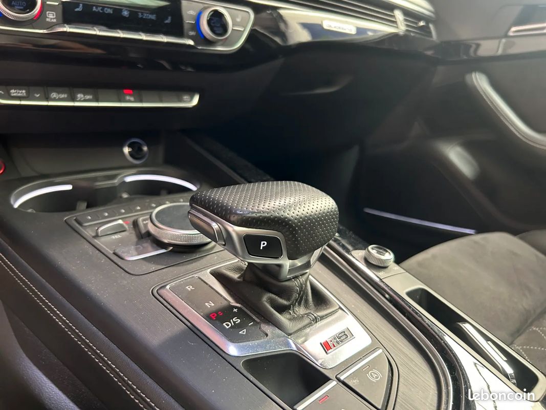 AUDI RS4 Avant Quattro V6 450ch - Suivi complet constructeur - Toit Ouvrant et panoramique (image 14)