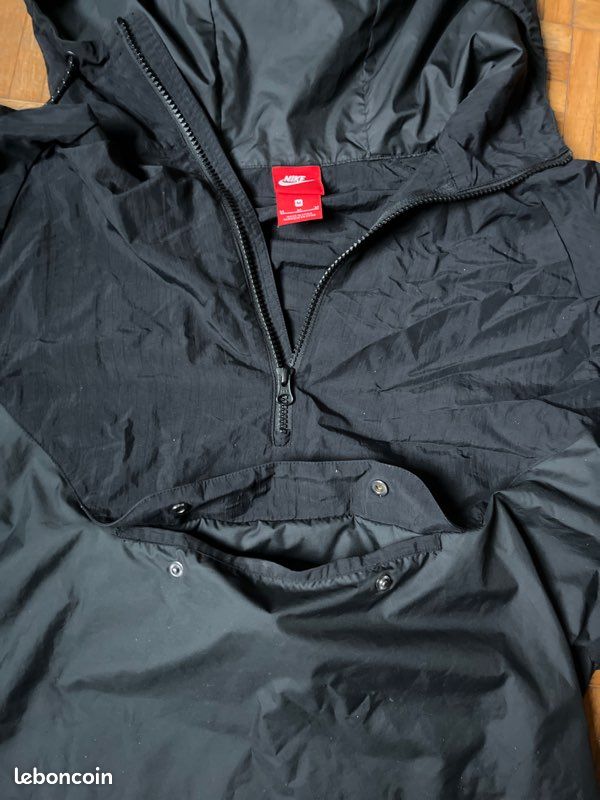 Haut Nike à capuche (image 3)