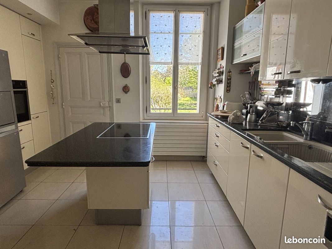 Maison 5 pièces 141 m² · à Compiègne · 141 m² · 535 000 €