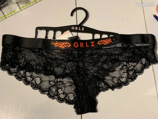 Slip En Dentelle Noire SkweeZ Couture - Taille S - Né Avec étiquette - Effet Gainant