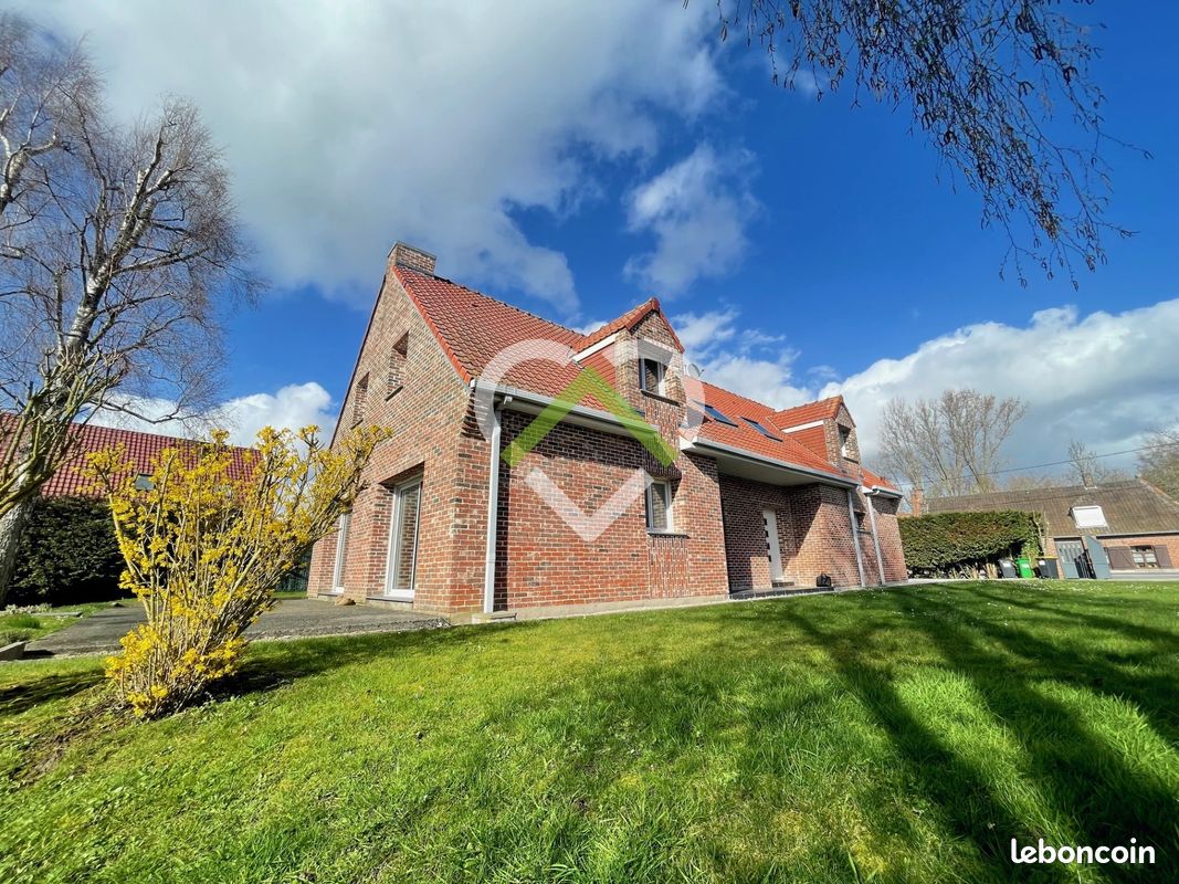 Maison 7 pièces 162 m² · à Bachy · 162 m² · 540 000 €