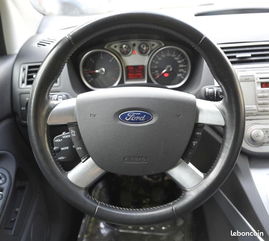 FORD KUGA 2.0 TDCi FAP - 140ch - Finition Trend - Garantie 12 mois (image 12)