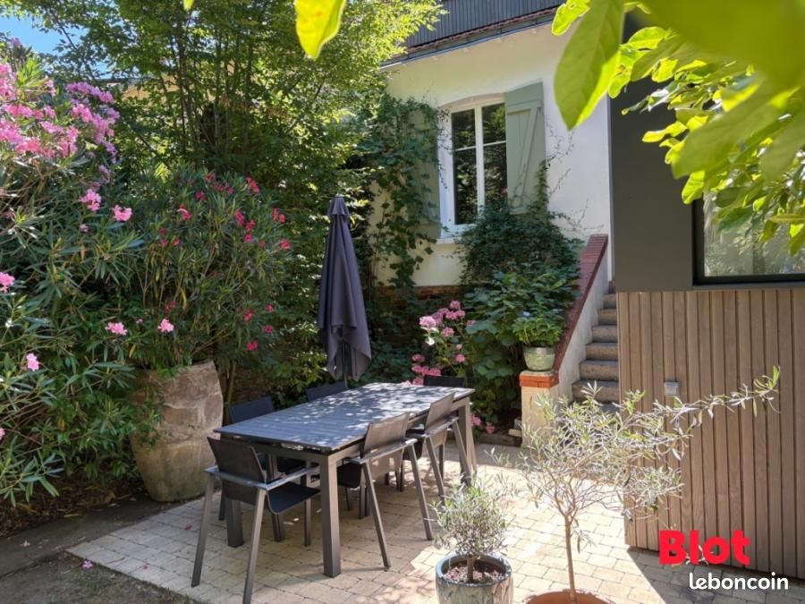 Maison 6 pièces 135 m² · à Nantes · 135 m² · 699 000 €
