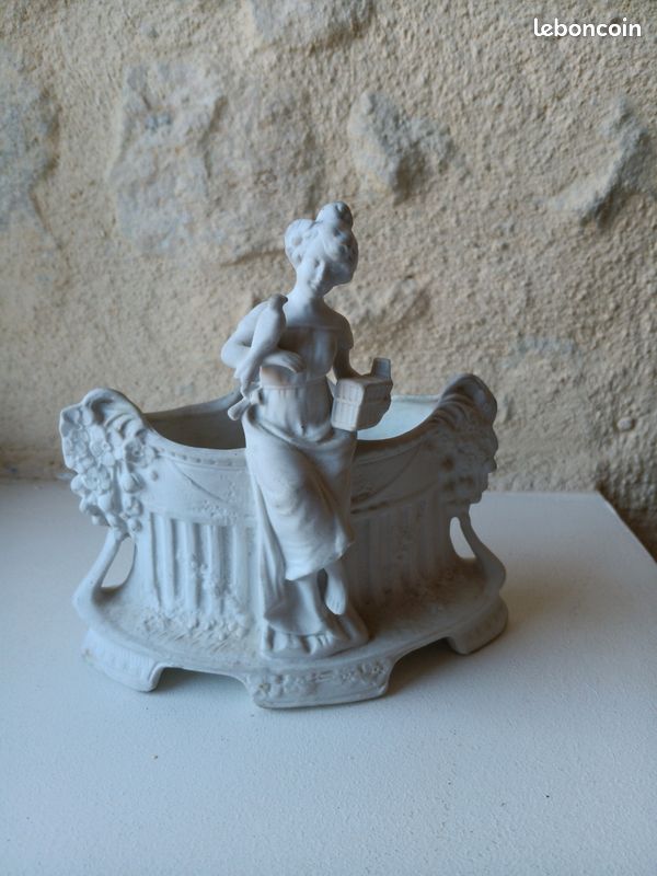 Bouquetière/ sculpture pot en biscuit (image 2)
