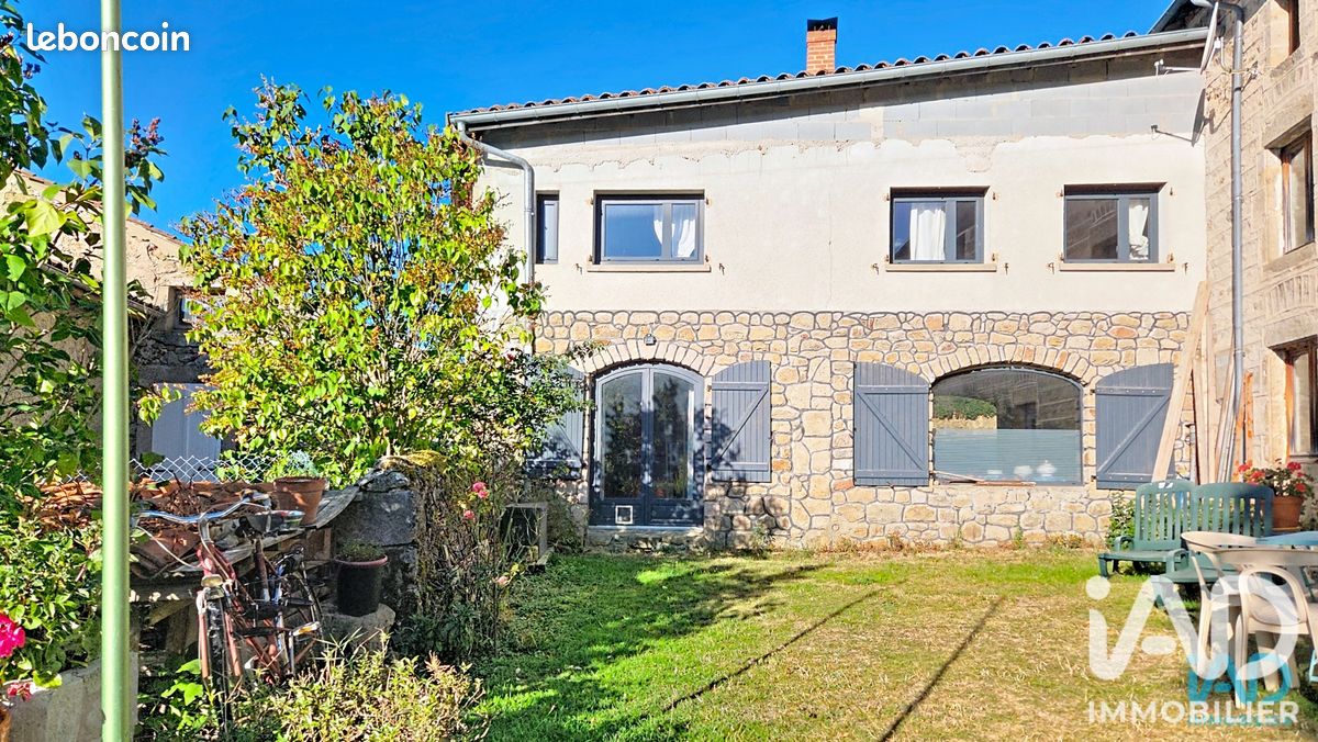 Maison 5 pièces 145 m² · à La Chaulme · 145 m² · 138 000 €