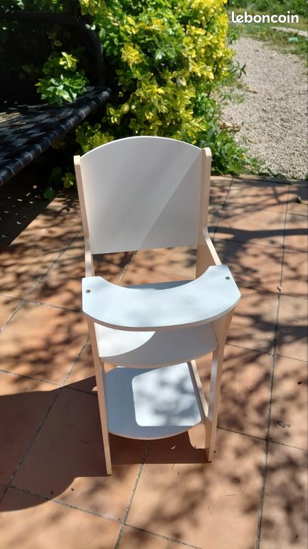 Chaise haute poupée en bois (image 1)