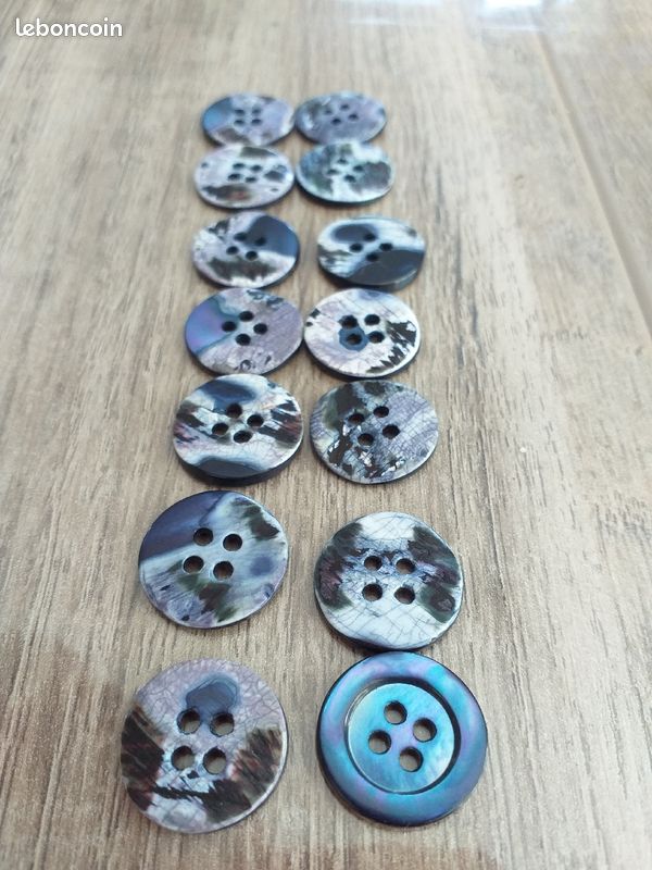 Boutons (image 1)