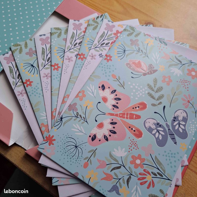 50x Enveloppes Carrées 16 x 16 cm, Couleur