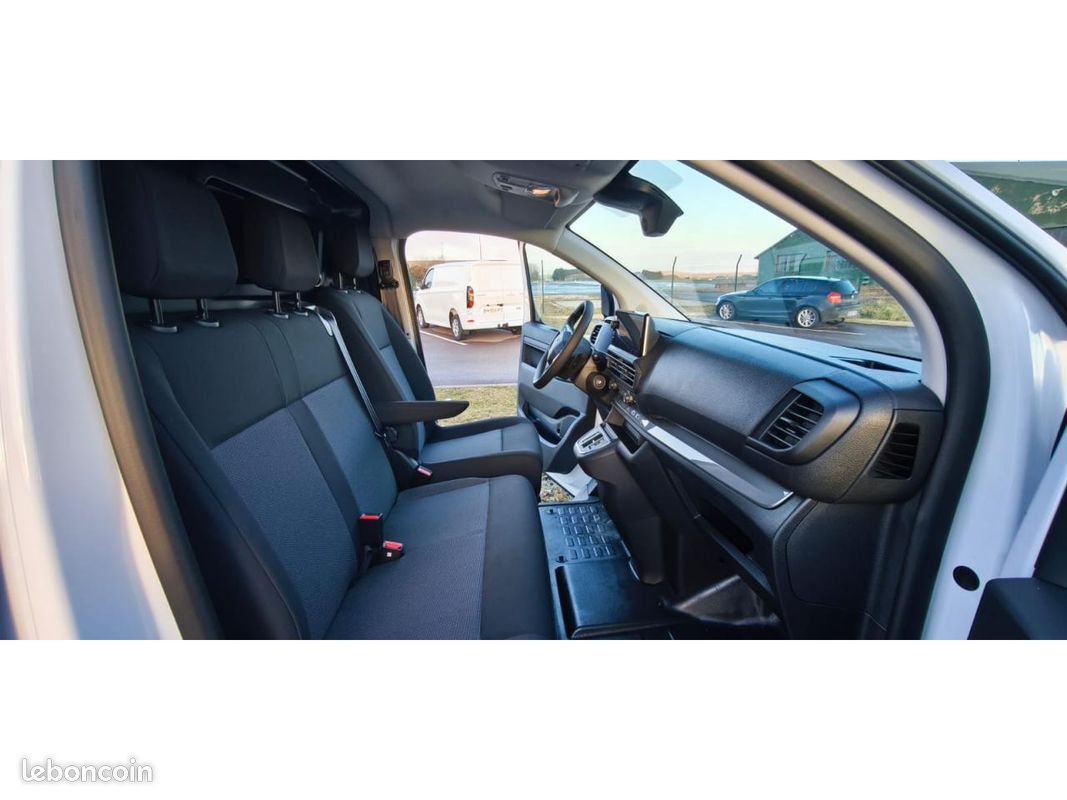 OPEL VIVARO XL 2.0 BlueHDi - 180 - BV EAT8 S&S FOURGON Fourgon PHASE 2 (image 15)