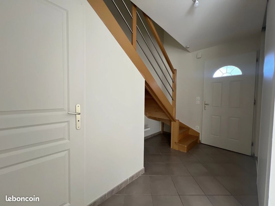 Maison a louer oyonnax - 4 pièce(s) - 97 m2 - Surfyn