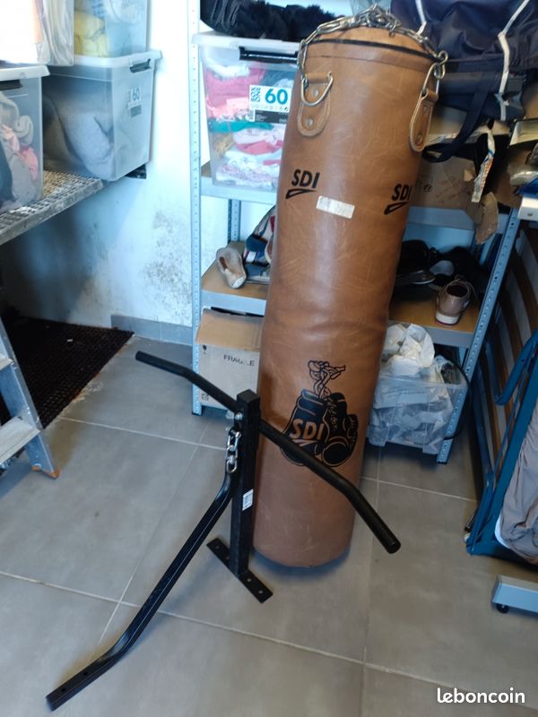 Sac de frappe SDI et son support Sport Plein air