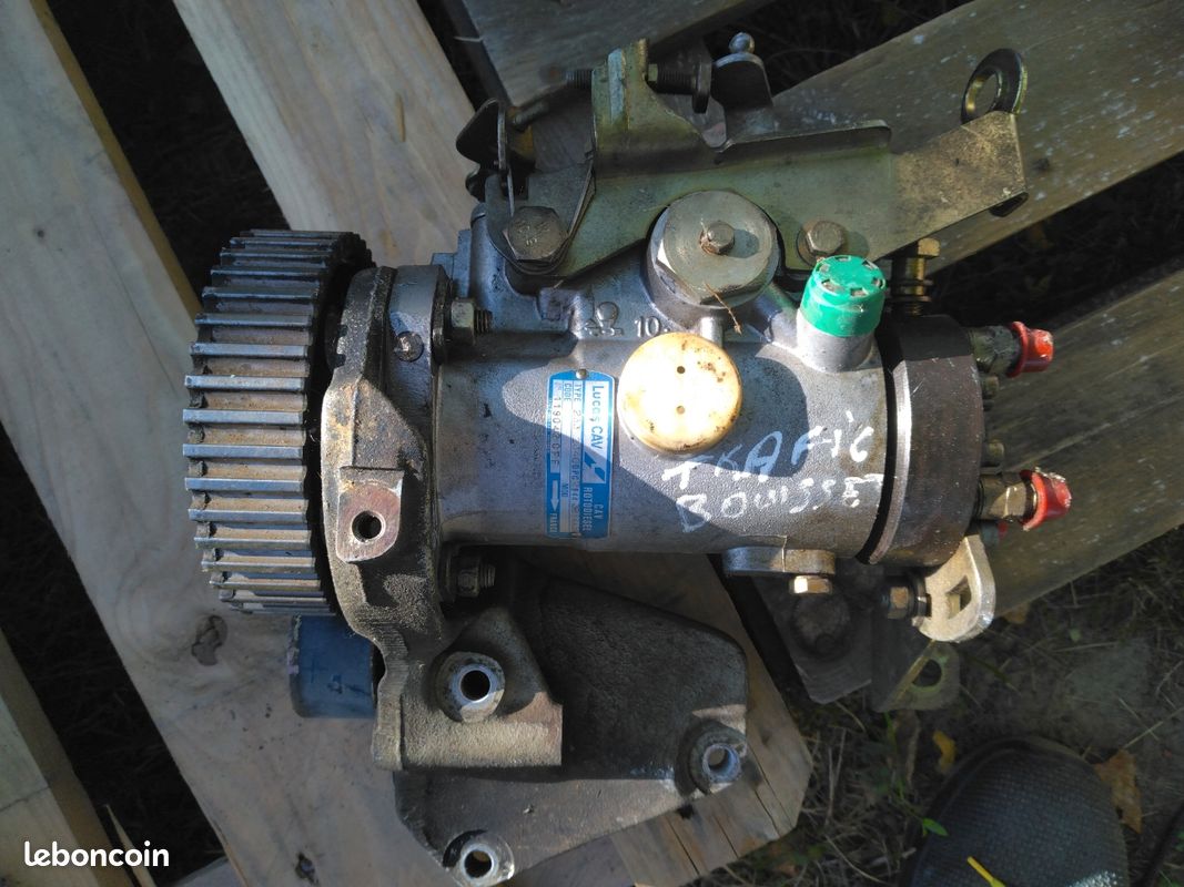 Pompe injection trafic 1 Renault 21 (image 2)