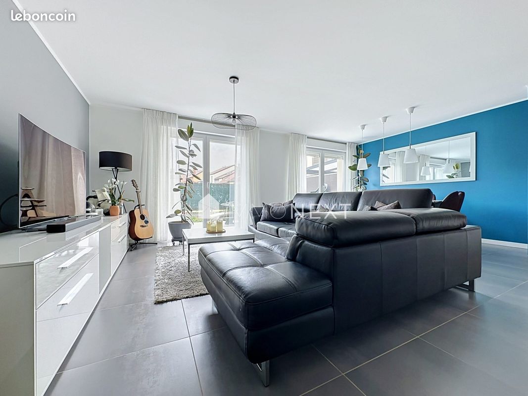 Maison 6 pièces 129 m² · à Roussy-le-Village · 129 m² · 445 000 €