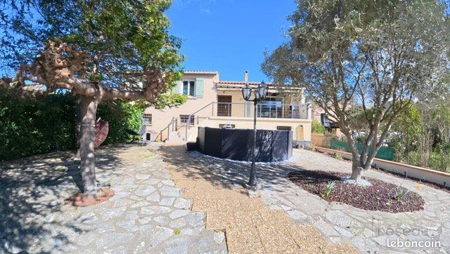 Maison 6 pièces 98 m² · à Montazels · 98 m² · 227 900 €
