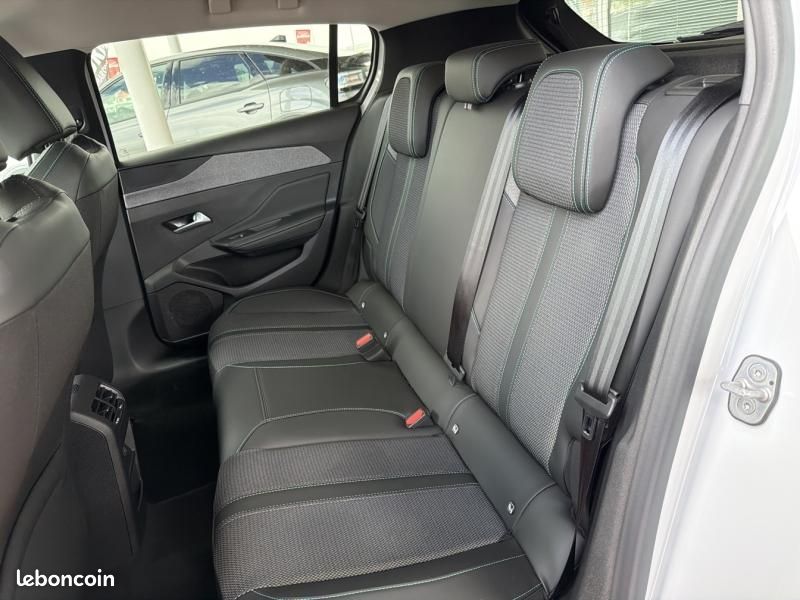 Peugeot 308 1.2 Hybrid 145ch Allure e-DCS6 (image 24)
