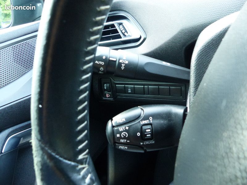 Peugeot 308 1.2 PURETECH 110CH E6.C S&S STYLE (image 30)