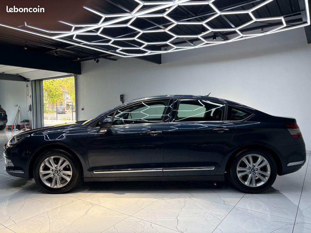 CITROËN C5 2.0HDi 140ch Exclusive 100.757km Superbe état (image 8)