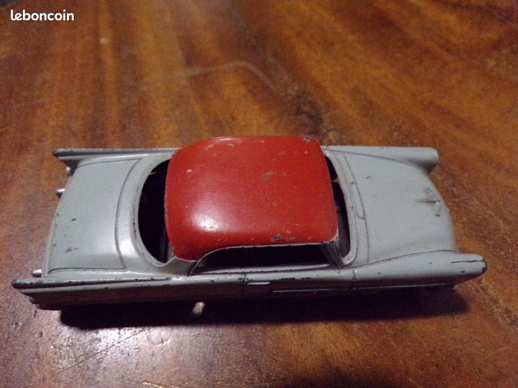 Ancienne Dinky Toys Plymouth Belvedere 1/43 Made In France Meccano