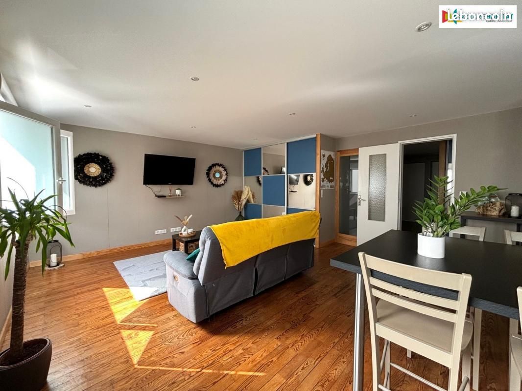 Appartement 3 pièces 82 m² - Oloron-Sainte-Marie 64400 (image principale 2)