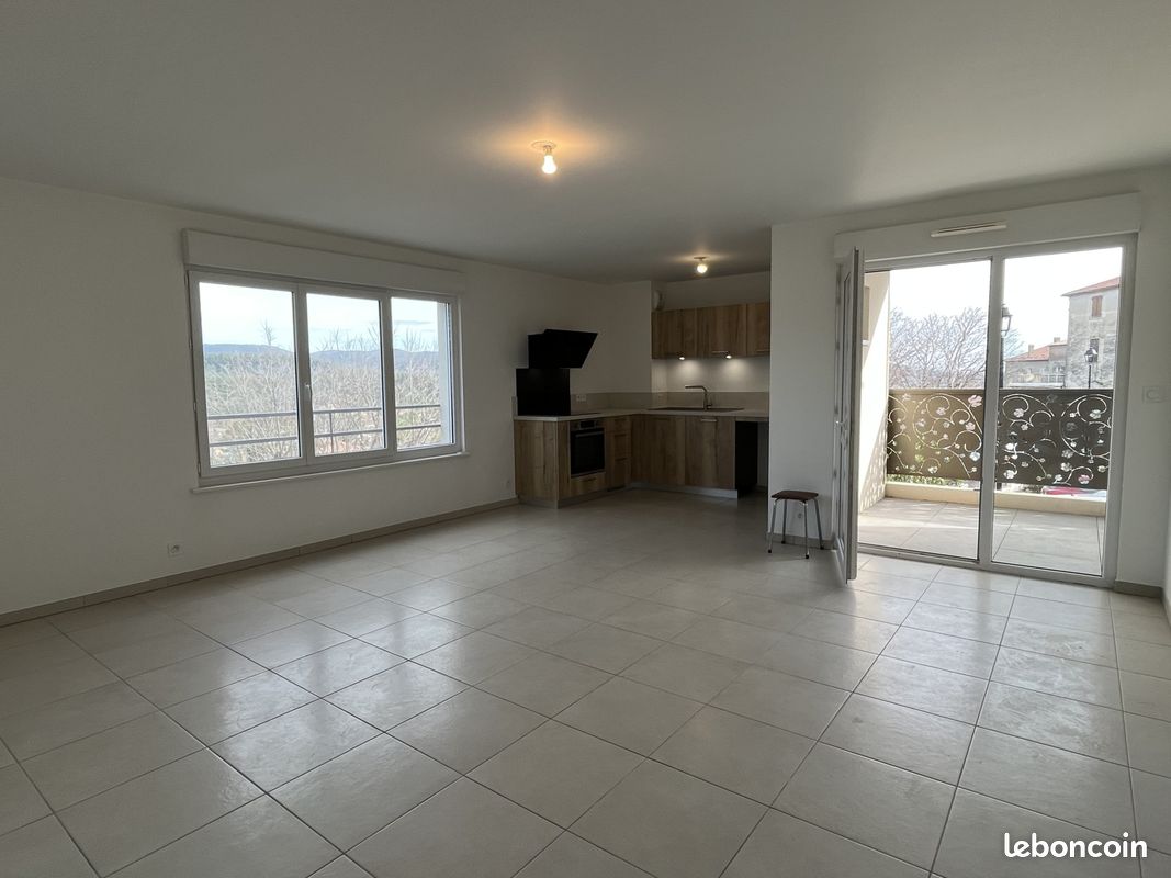 Appartement 4 pièces 80 m² · à Flayosc · 80 m² · 1 000 €/mois