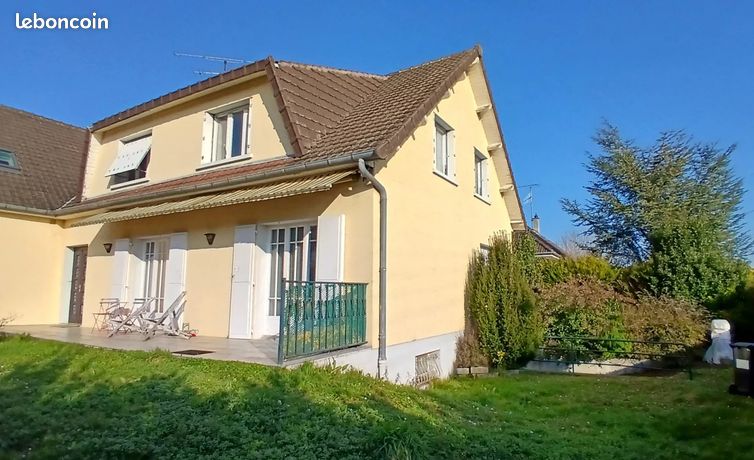 Maison 8 pièces 150 m²