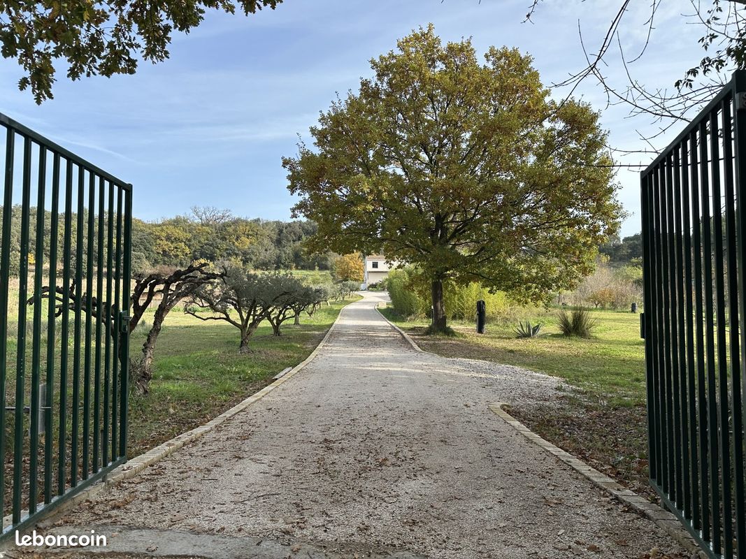 Maison 5 pièces 130 m² · à Plaissan · 130 m² · 795 000 €