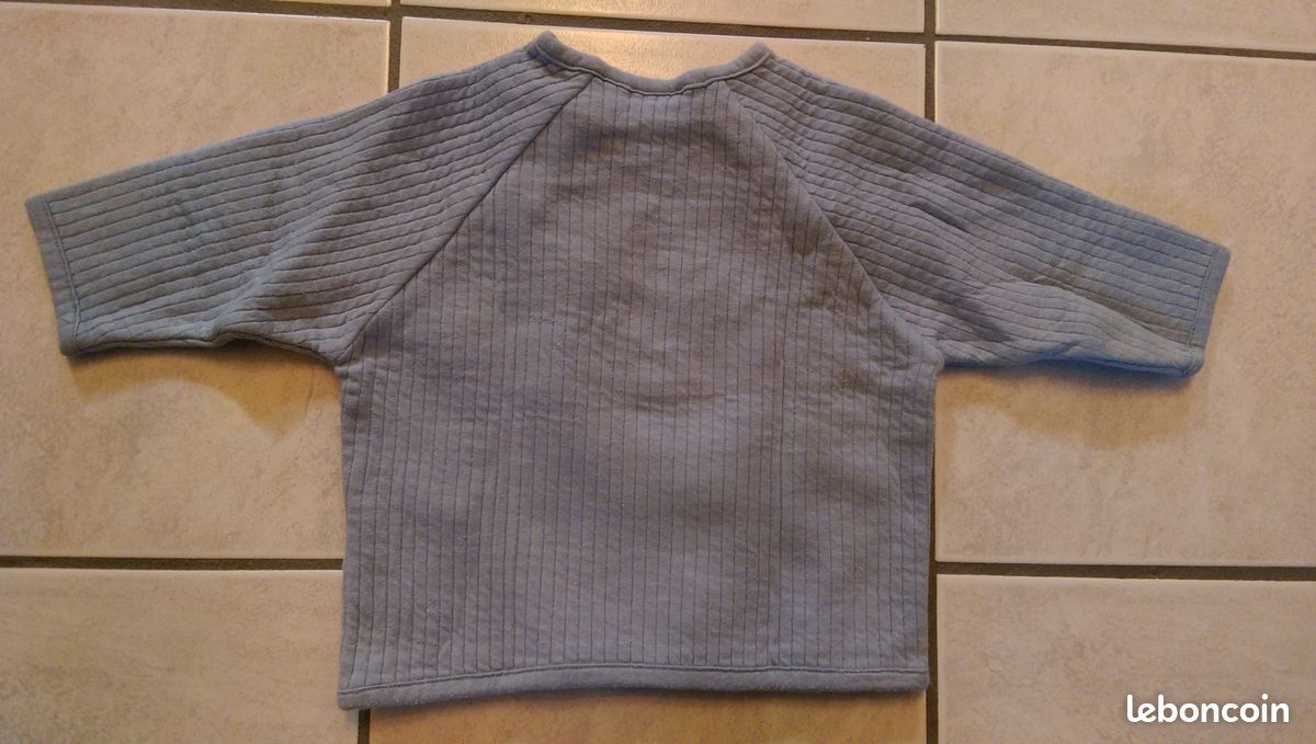 Pull bleu - Taille 9 mois (image 2)