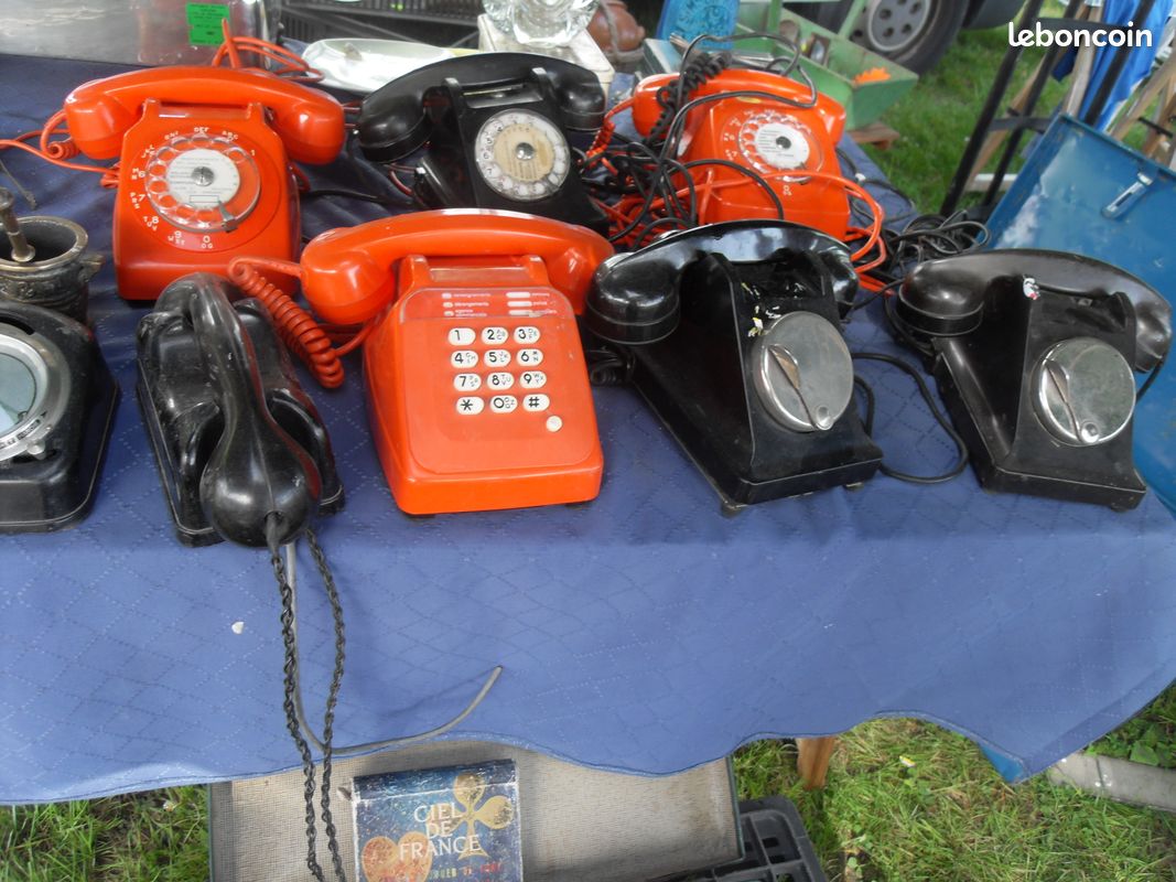 Ancien Téléphone Jouet à Cadran RONCHI – Vintage Orange – Déco Enfant